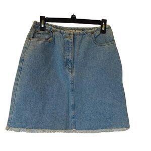 Vintage Bill‎ Blass Denim Skirt Womens  4P Light Blue Knee Length Raw Hem. Nice!